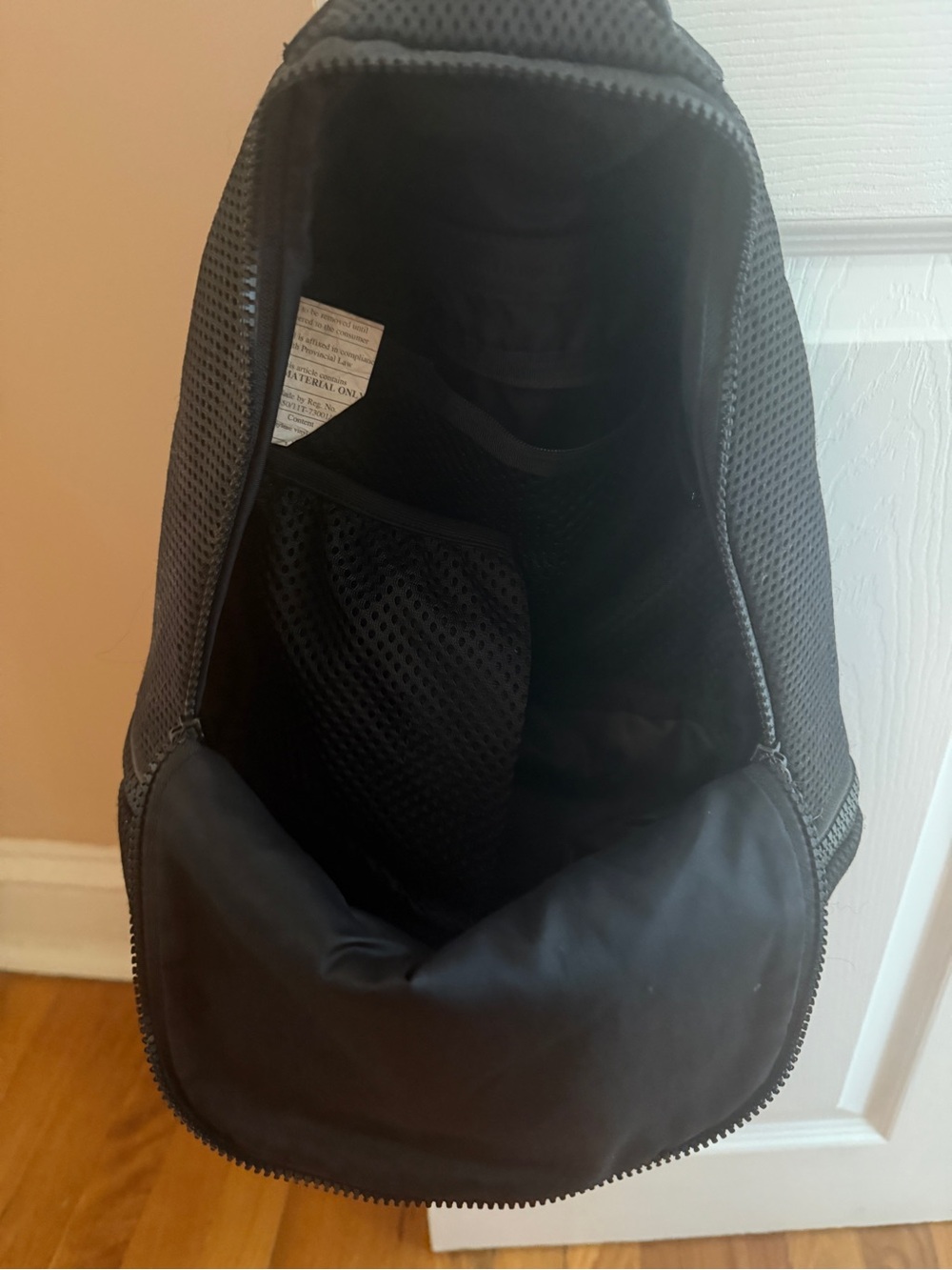 lululemon athletica Black Mesh Sling Backpack - Picture 3 of 4